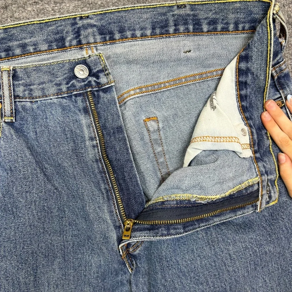 Levi's 550 Jeans Men's Blue Denim Straight Pockets Classic‎ Zip Fly - 36X33